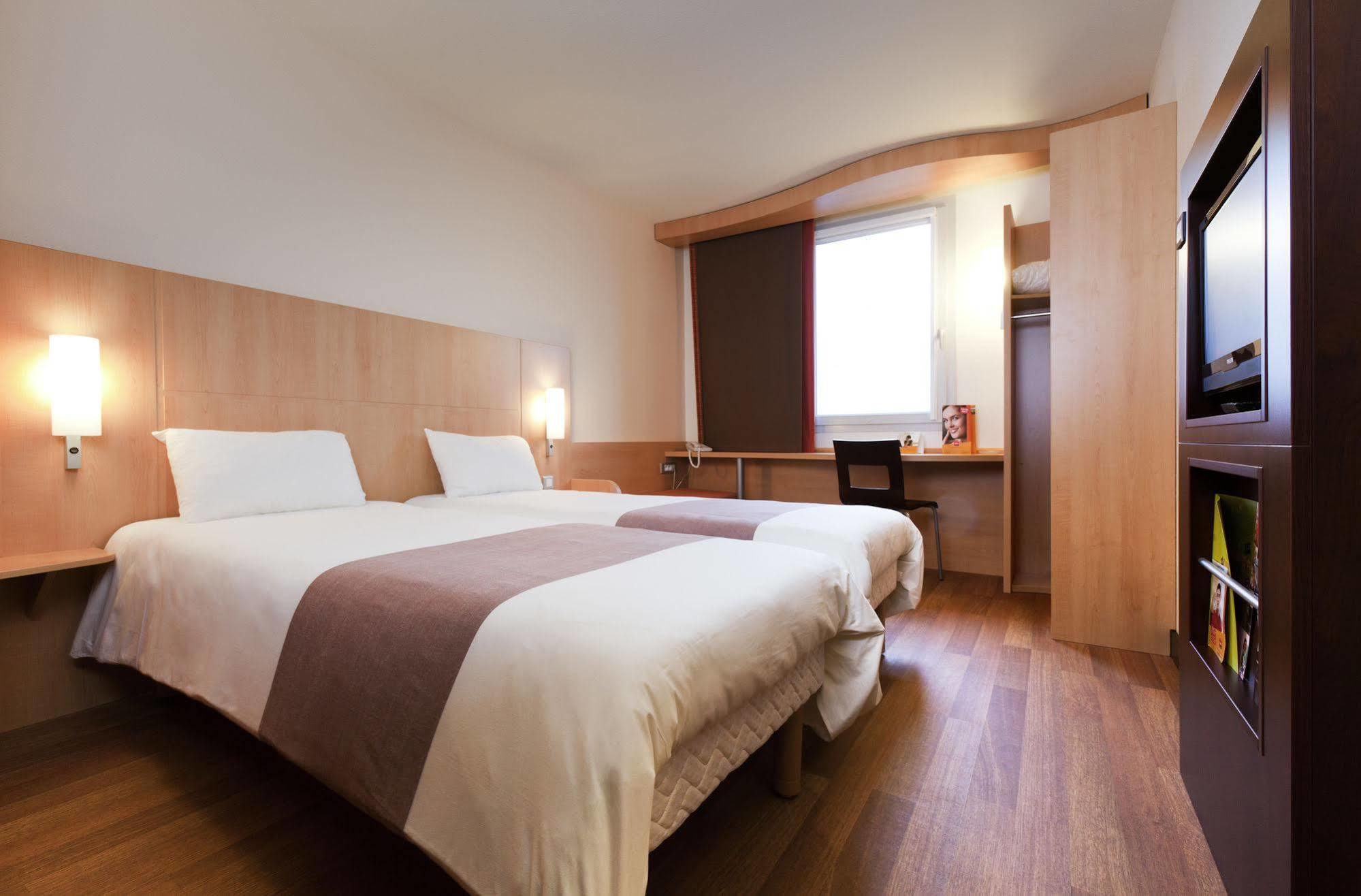 Ibis Beauvais Aeroport Hotel Luaran gambar